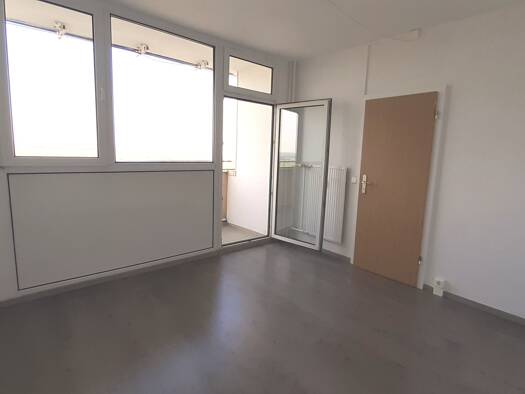 Wohnung zur Miete 359 € 2 Zimmer 51,3 m² 6. Geschoss frei ab sofort Mailänder Höhe 6 Südstadt Halle (Saale) 06128