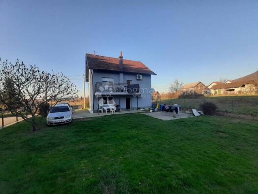 Haus zum Kauf 249.000 € 5 Zimmer 208 m² Gornja Bistra, Bistra Bistrač