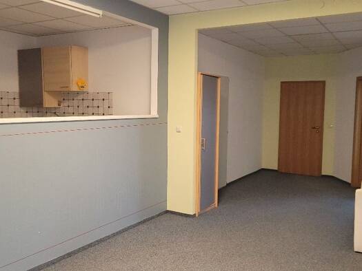 Bürofläche zur Miete 7 € 3 Zimmer 62 m² Bürofläche Kulmbacher Straße 83 Saalfeld Saalfeld/Saale 07318