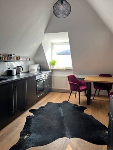 Wohnung zur Miete 925 € 2 Zimmer 81 m² 1. Geschoss frei ab sofort Altstadt Landshut 84028