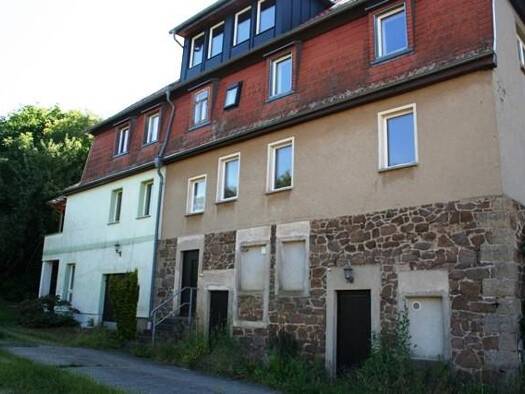 Einfamilienhaus zum Kauf 249.000 € 8 Zimmer 210 m² 1.180 m² Grundstück frei ab sofort Leuben Nossen 01683