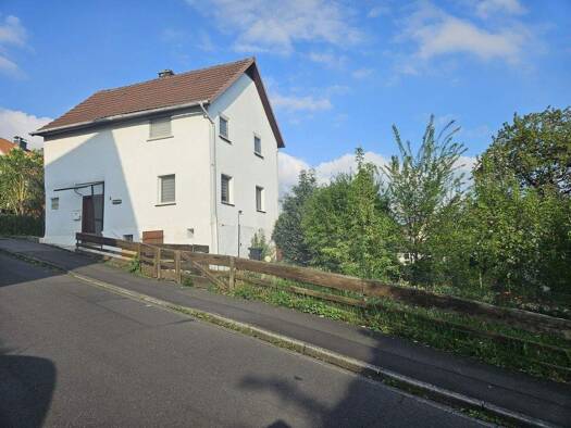 Einfamilienhaus zum Kauf 149.000 € 3 Zimmer 75 m² 186 m² Grundstück frei ab sofort Holzhausen Edermünde 34295