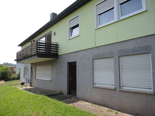 Einfamilienhaus zum Kauf 295.000 € 9 Zimmer 201 m² 1.114 m² Grundstück frei ab sofort Bad Brückenau 97769