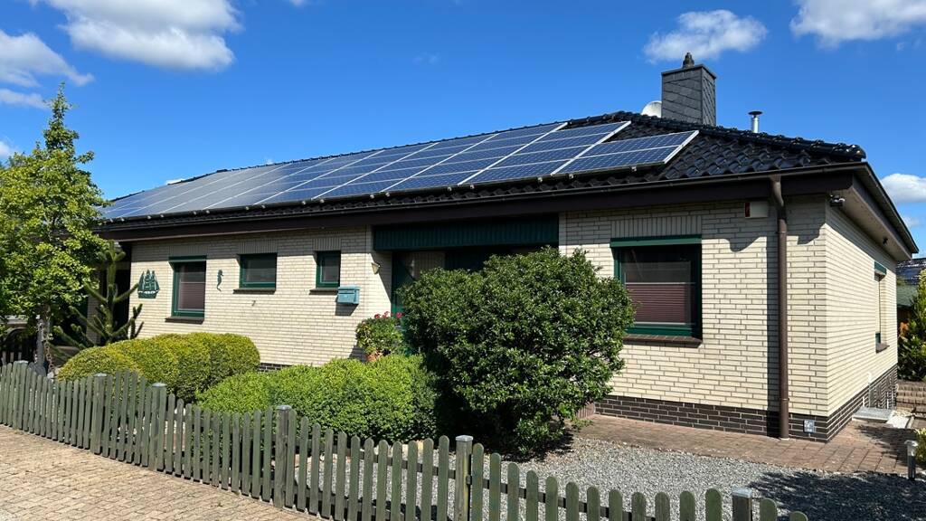 Einfamilienhaus zum Kauf 395.000 € 11 Zimmer 197 m² 727 m² Grundstück frei ab sofort Hochdonn 25712