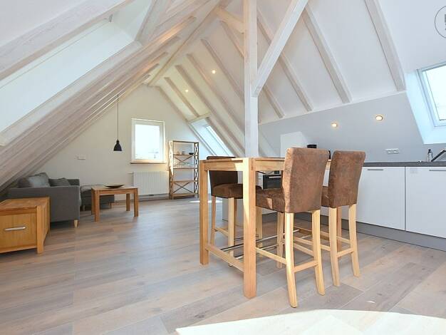 Wohnung zur Miete auf Zeit 1.290 € 1,5 Zimmer 60 m² frei ab sofort Uhlbach Stuttgart 70329