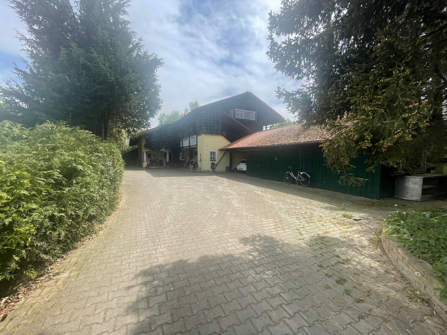 Haus zum Kauf 1.299.000 € 13,5 Zimmer 362 m²<br/>Wohnfläche 8.849 m²<br/>Grundstück Schwabmühlhausen Langerringen / Schwabmühlhausen 86853