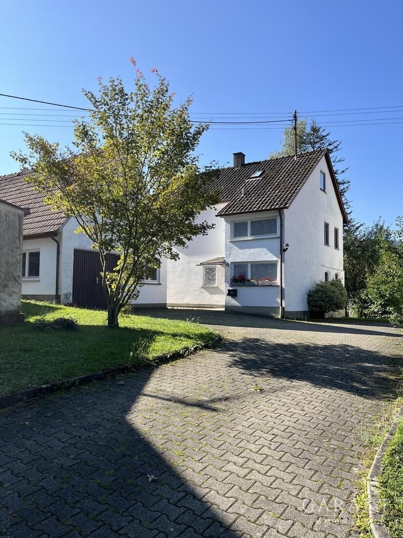 Einfamilienhaus zum Kauf 280.000 € 6 Zimmer 105 m²<br/>Wohnfläche 1.696 m²<br/>Grundstück Weiler i.d.B. Schwäbisch Gmünd 73529