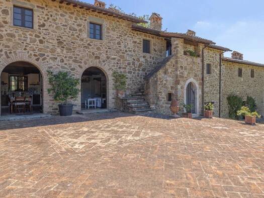 Haus zum Kauf 2.850.000 € 700 m² Lisciano Niccone 06060