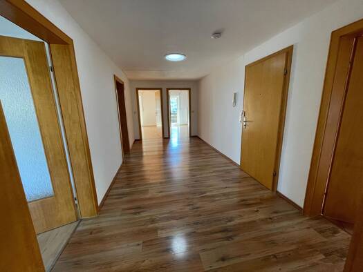Wohnung zur Miete 800 € 3 Zimmer 94 m² Geschoss 1/2 frei ab sofort Dörnau Neukirchen 94362