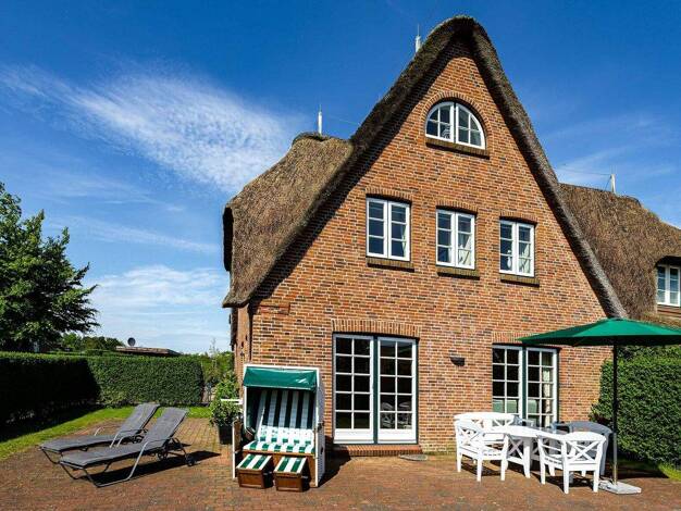 Doppelhaushälfte zum Kauf 849.000 € 4 Zimmer 125 m² 500 m² Grundstück Traumstraße 44 a Utersum / Hedehusum 25938