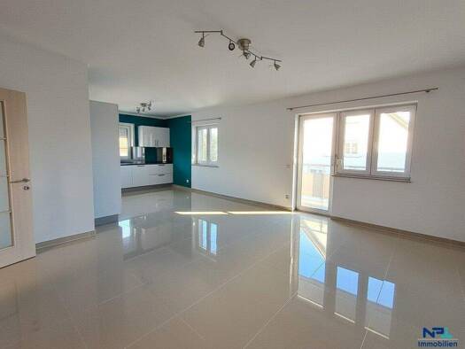 Wohnung zum Kauf 299.000 € 4 Zimmer 111,8 m² 1. Geschoss Wiener Neustadt 2700