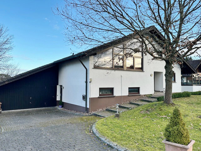 Einfamilienhaus zum Kauf 599.000 € 5,5 Zimmer 195 m²<br/>Wohnfläche 1.121 m²<br/>Grundstück Waldmössingen Schramberg / Waldmössingen 78713