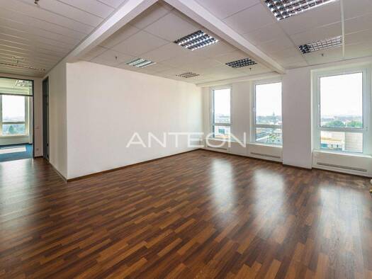 Bürofläche zur Miete 14,50 € 699,6 m² Bürofläche teilbar ab 328,5 m² Niederkasseler Lohweg 175-179 Lörick Düsseldorf 40547