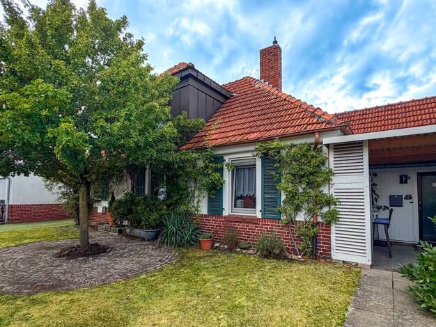 Einfamilienhaus zum Kauf 179.000 € 7 Zimmer 160 m² 596 m² Grundstück Nordhorn Nordhorn 48527