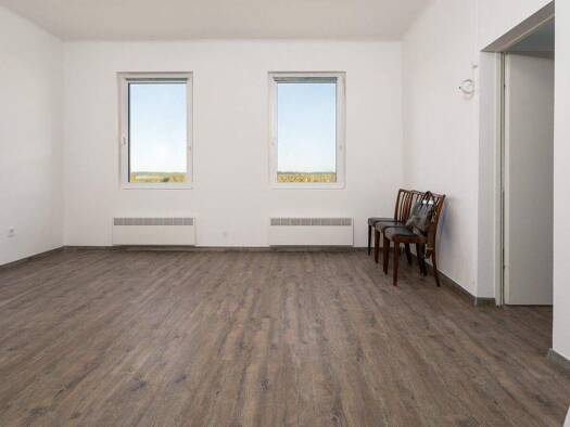 Einfamilienhaus zur Miete 1.050 € 475 m² Grundstück Wittau 2301