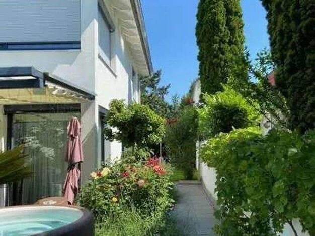 Doppelhaushälfte zum Kauf provisionsfrei 1.497.000 € 6 Zimmer 191 m² 316 m² Grundstück Bahnhofstraße 4b Planegg 82152