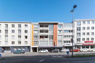 Wohn- und Geschäftshaus zum Kauf als Kapitalanlage geeignet 3.390.000 € 1.150 m² 700 m² Grundstück Altstadt - Süd Köln 50676