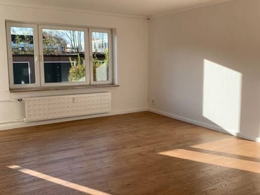 Wohnung zur Miete 795 € 3,5 Zimmer 83,3 m² frei ab 01.11.2025 Preetz 24211
