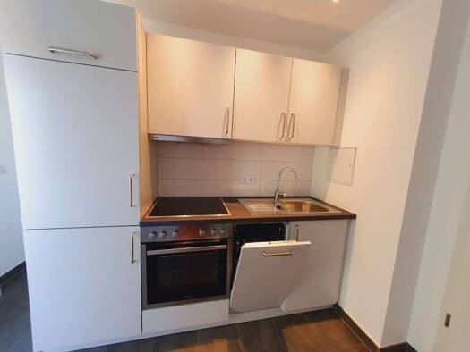 Wohnung zur Miete 825 € 2 Zimmer 54,7 m² 2. Geschoss frei ab 01.09.2026 Eutritzscher Straße 9 Zentrum-Nord Mitte 04105