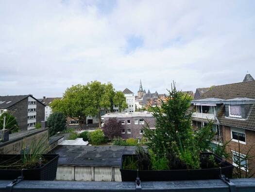 Wohnung zur Miete 793 € 3 Zimmer 82 m² 2. Geschoss Karl-Theodor-Str. 26 Zentrum Ratingen 40878