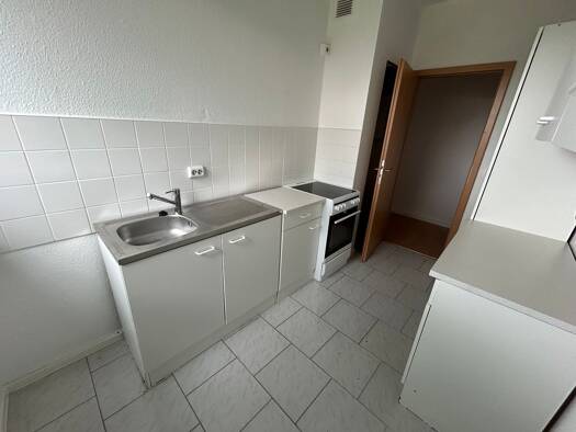 Wohnung zur Miete 284 € 2 Zimmer 50,7 m² 2. Geschoss Helmut-Welz-Straße 9 Aschersleben 06449