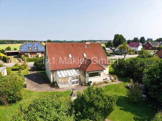 Einfamilienhaus zum Kauf provisionsfrei 249.000 € 4 Zimmer 129,2 m² 2.726 m² Grundstück Draguner Weg 30 Brüsewitz 19071