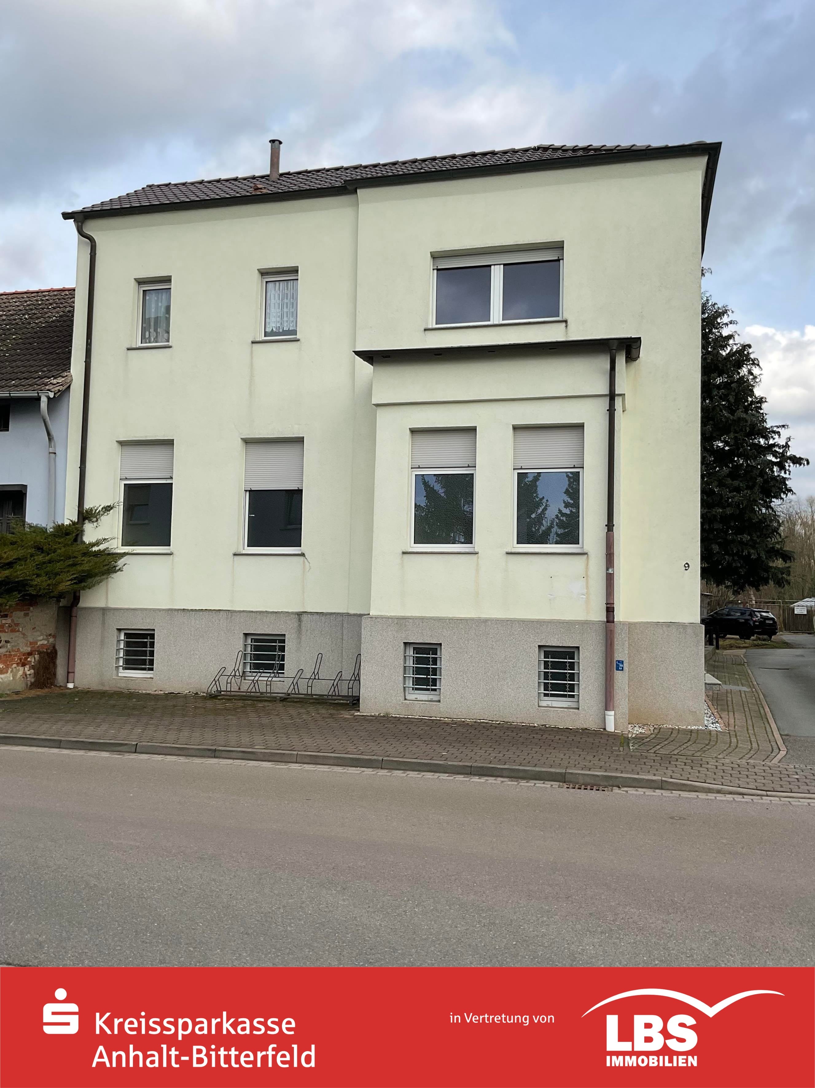 Mehrfamilienhaus zum Kauf 80.000 € 12 Zimmer 100 m²<br/>Wohnfläche 685 m²<br/>Grundstück ab sofort<br/>Verfügbarkeit Raguhn Raguhn-Jeßnitz 06779