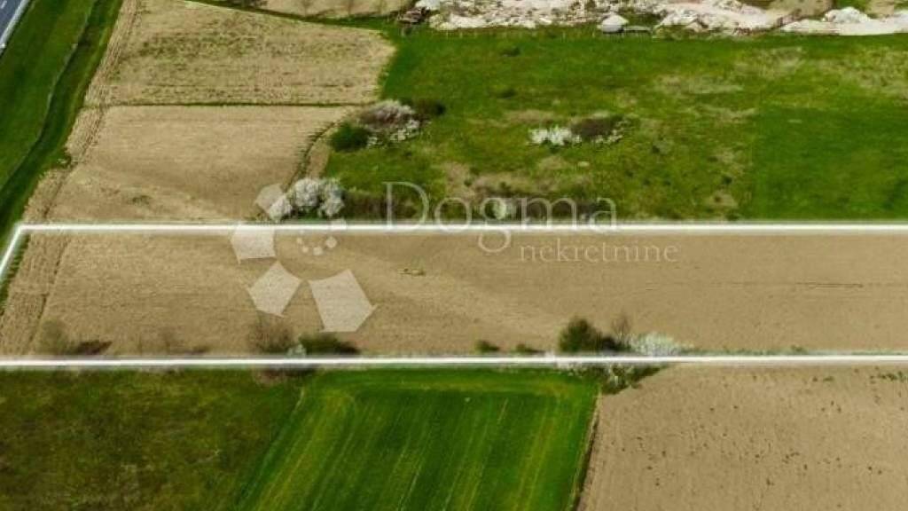 Land-/Forstwirtschaft zum Kauf 237.000 € Krizevci