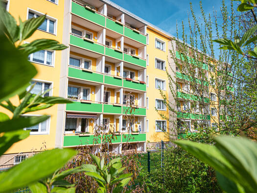 Wohnung zur Miete 476 € 4 Zimmer 71 m² 3. Geschoss Weitblick 48 Eckersbach Zwickau 08066