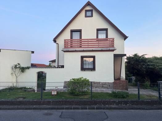 Haus zur Miete 1.000 € 5 Zimmer 120 m² 500 m² Grundstück Weidach Weitramsdorf 96479
