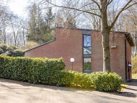 Haus zum Kauf 4 Zimmer 100 m² 2.008 m² Grundstück frei ab sofort Dassendorf 21521