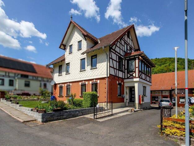 Mehrfamilienhaus zum Kauf 115.000 € 8 Zimmer 209 m² 629 m² Grundstück Brunnhartshausen Dermbach 36466
