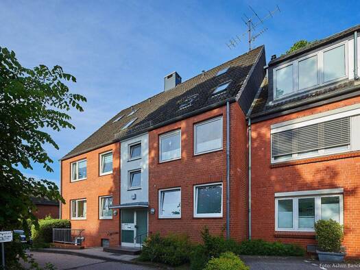 Wohnung zur Miete 978 € 4 Zimmer 108,7 m² frei ab 01.01.2026 Segeberger Straße 56 b Gadeland Neumünster 24539