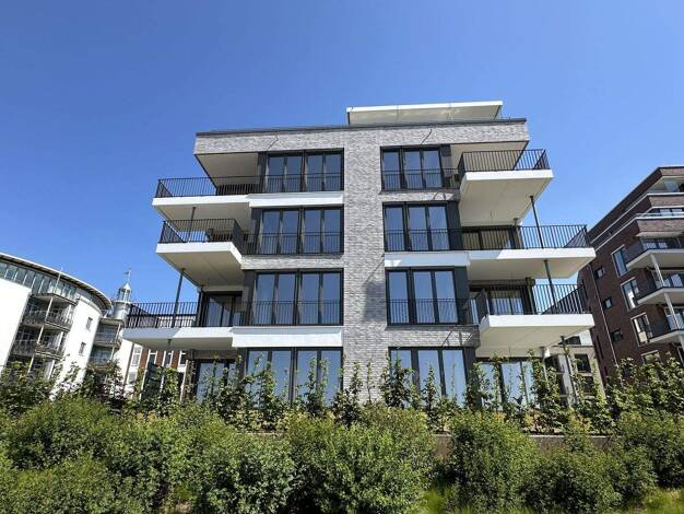 Wohnung zur Miete 3.225 € 4 Zimmer 139,6 m² 1. Geschoss frei ab 01.07.2026 Wedel 22880