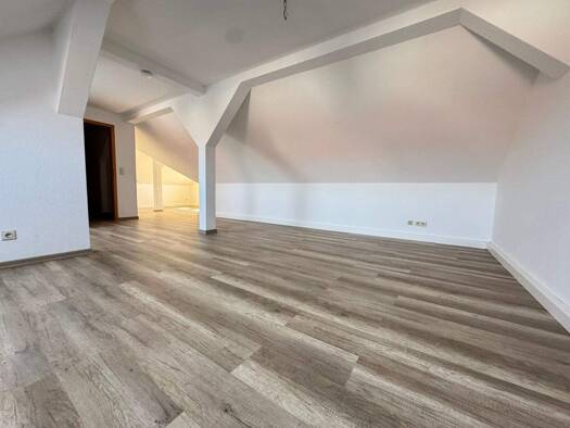 Wohnung zur Miete 420 € 2 Zimmer 58 m² 3. Geschoss frei ab sofort Lindenstraße 7 Rastenberg 99636