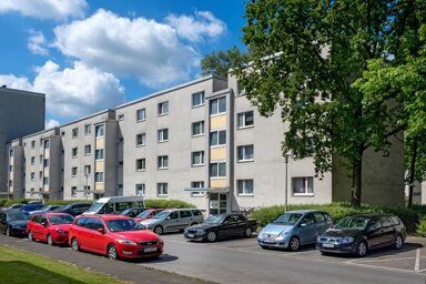 Wohnung zur Miete 889 € 4 Zimmer 90,8 m² 3. Geschoss Wilhelm-Leuschner-Straße 9 Baumberg - Mitte Monheim 40789