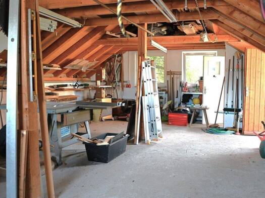 Mehrfamilienhaus zum Kauf 650.000 € 11 Zimmer 259 m² 976 m² Grundstück frei ab sofort Neunheim Ellwangen (Jagst) 73479