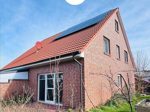 Doppelhaushälfte zum Kauf 338.000 € 4 Zimmer 96,5 m² 336,5 m² Grundstück Norden 26506