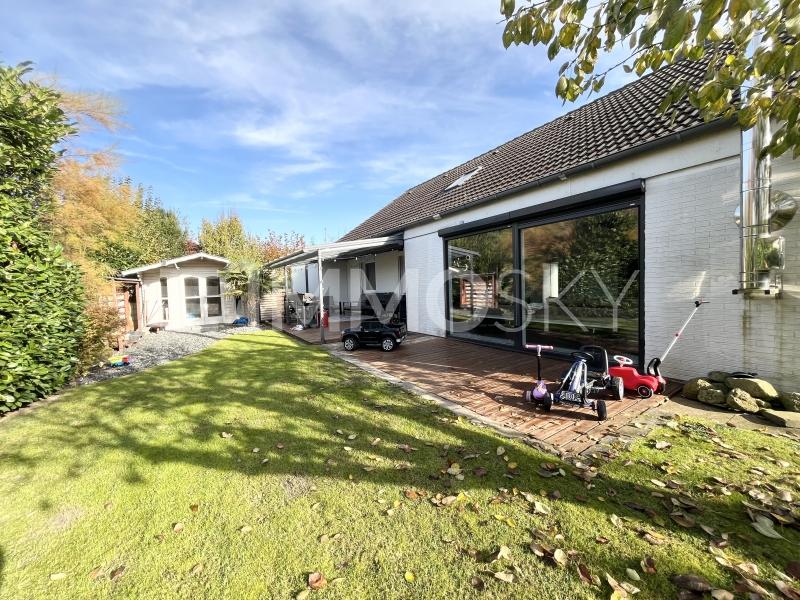 Einfamilienhaus zum Kauf 629.000 € 6 Zimmer 180 m²<br/>Wohnfläche 600 m²<br/>Grundstück Neuwarmbüchen Isernhagen 30916