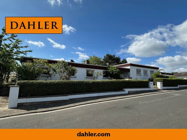 Einfamilienhaus zum Kauf 395.000 € 8 Zimmer 248 m² 985 m² Grundstück Butzbach / Fauerbach vor der Höhe 35510
