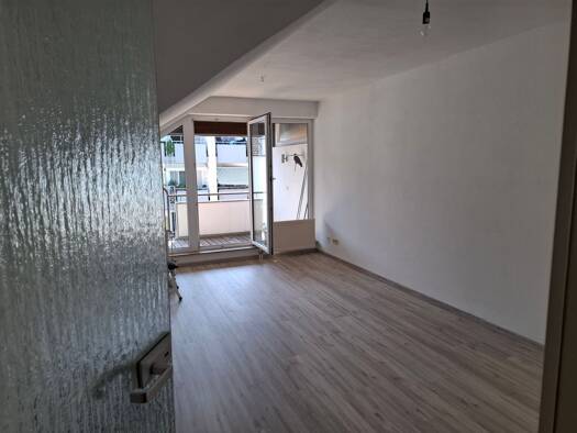 Wohnung zur Miete 800 € 2 Zimmer 50 m² Geschoss 2/3 frei ab sofort Oberhöchstadt Kronberg 61476
