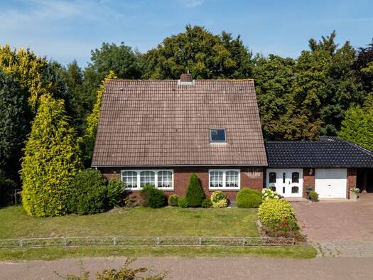 Einfamilienhaus zum Kauf 280.000 € 6 Zimmer 190 m² 1.085 m² Grundstück Esens 26427