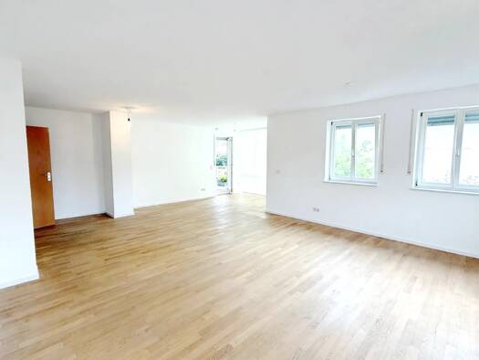 Wohnung zur Miete 1.650 € 4,5 Zimmer 146 m² frei ab 01.08.2026 Hochdorf 73269