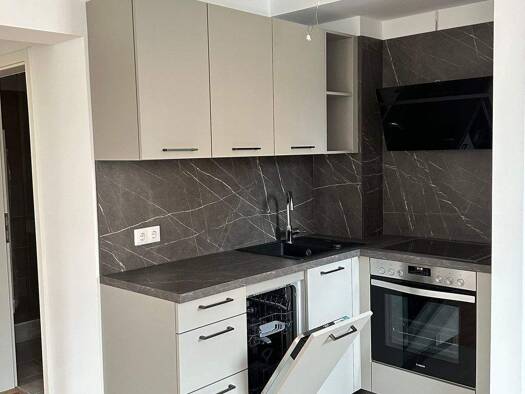 Wohnung zur Miete 517 € 2 Zimmer 45 m² 1. Geschoss Dresdner Strasse 304 Coswig 01640