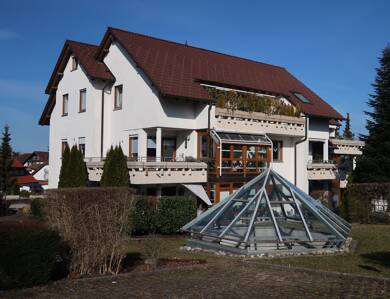 Wohnung zum Kauf 295.000 € 4 Zimmer 142,3 m² Dachgeschoss, 3. Geschoss Lindenhof Oberndorf am Neckar 78727