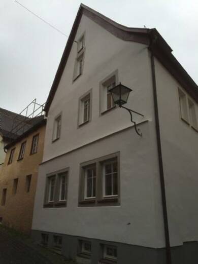 Wohnung zur Miete 990 € 4 Zimmer 116 m² frei ab 01.08.2025 Kirchplatz 11 Rothenburg Rothenburg ob der Tauber 91541