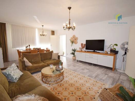 Wohnung zum Kauf 279.000 € 3 Zimmer 82 m² 1. Geschoss Richrather Straße 25 Immigrath Langenfeld (Rheinland) 40764