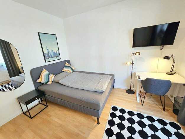 WG-Zimmer zur Miete auf Zeit 700 € 17 m² EG frei ab 01.12.2026 Hermannstraße Nordend-West Frankfurt am Main 60318