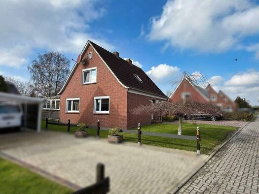 Einfamilienhaus zum Kauf 215.000 € 4 Zimmer 135 m² 738 m² Grundstück frei ab 01.06.2026 Uphusen/Marienwehr Emden 26725