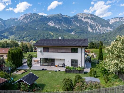 Einfamilienhaus zum Kauf 5 Zimmer 212,8 m² 995 m² Grundstück Haus 8967
